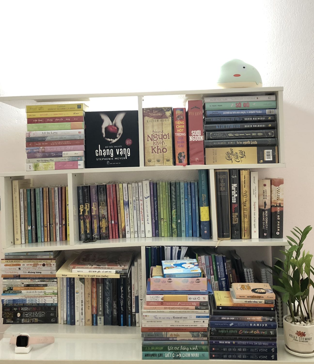 Vẫn luôn ủng hộ Tiki mặc dù việc đóng gói sơ sài, hy vọng trong thời gian tới Tiki có thể cải thiện khâu đóng gói sản phẩm. Vì đã mua sách thường k ai thích cuốn sách của mình bị bẩn, gấp mép hay nhăn nhúm cả.
Ngoại trừ việc đóng gói thì mọi thứ đều rất tốt!