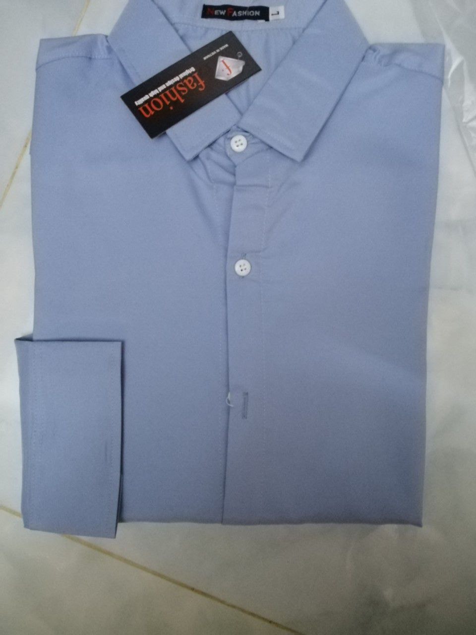 áo màu mình rất ưng,mặc lên rất sáng người, vải mịn mềm, ít nhăn, ok lắm