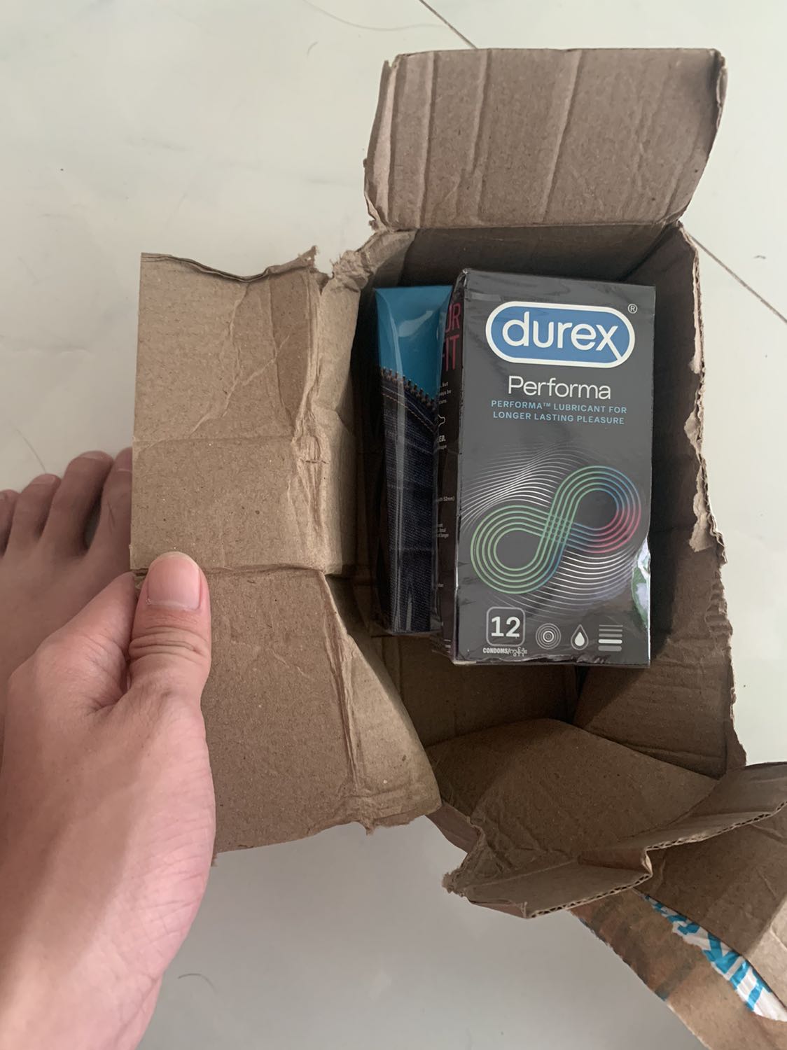 Shop làm ăn không uy tín, *** đảo trong khi để chương trình đặt đơn hàng >299k sẽ tặng quà nhưng đơn mình tới >450k nhưng không được tặng gì, giao hàng thì hộp móp méo từ trong ra ngoài. Sẽ không bao giờ mua hàng từ shop này nữa.