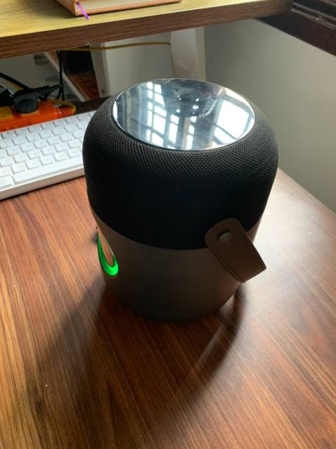 Quá đỉnh luôn. Âm thanh vòm nghe sướng, nhỏ gọn. Hơn cả mong đợi. Bluetooth quá nhạy. Hơn con HarmanKadon xa.