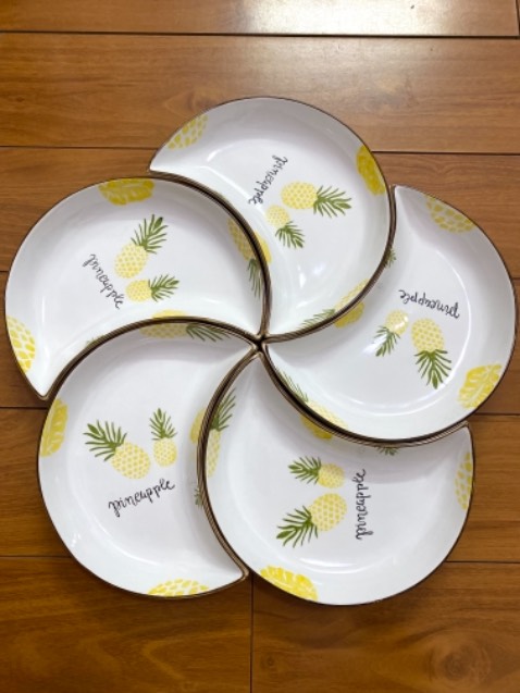 Hoa văn đẹp, men bóng, cầm chắc tay. Shop đóng hàng cẩn thận, giao hàng nhanh