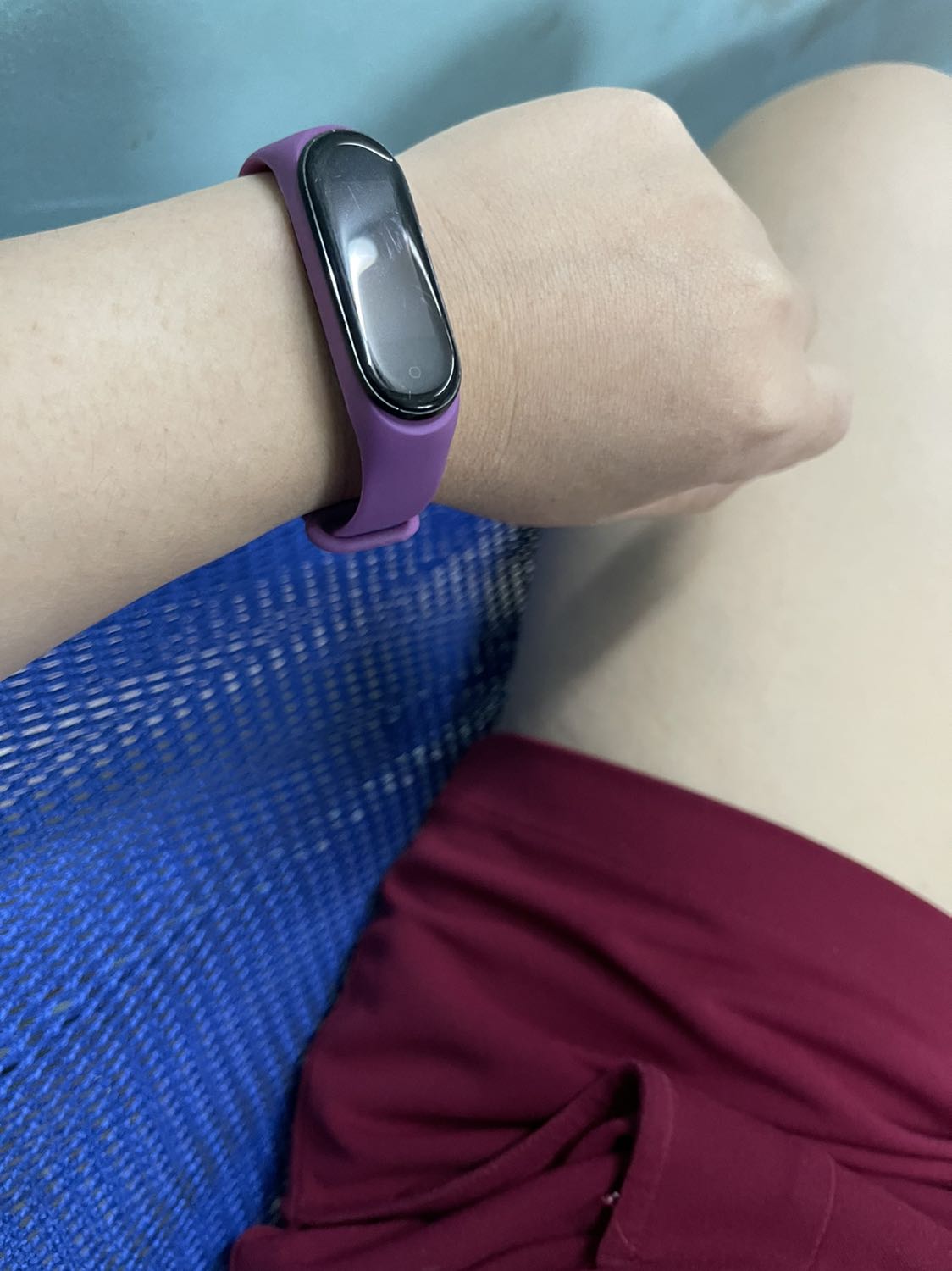 Dây cứng hơn dây gốc. Chốt ịnh vô lỗ chỉnh kích cỡ giòn lắm, lần đầu tiên sử dụng đã vỡ. May mình lấy cái của dây cũ gắn qua được.