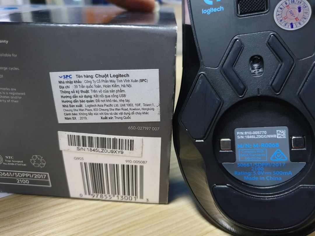 Hộp bị rách. SN của chuột và vỏ ko khớp. Hộp đã bị bóc ko còn nguyên seal. Đề nghị tiki kiểm tra lại đơn hàng này của mình. Mã số đơn hàng 817514272. Hộp bị rách. SN của chuột và vỏ ko khớp. Hộp đã bị bóc ko còn nguyên seal. Đề nghị tiki kiểm tra lại đơn hàng này của mình. Mã số đơn hàng 817514272.