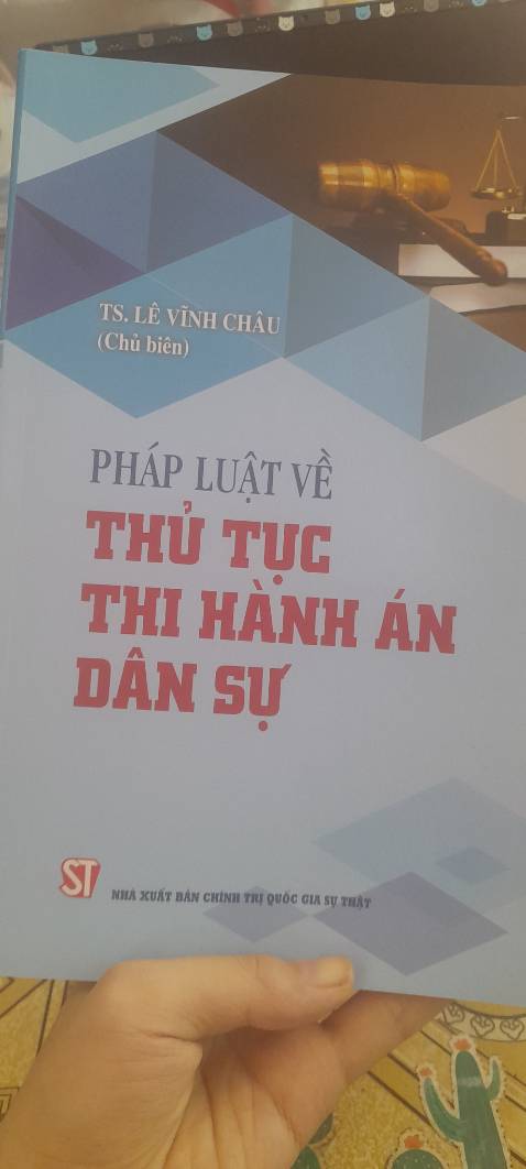 Sách 10 điểm hông có nhưng nha. Giao nhanh mà dịch vụ tốt nữa. Yêu shop.