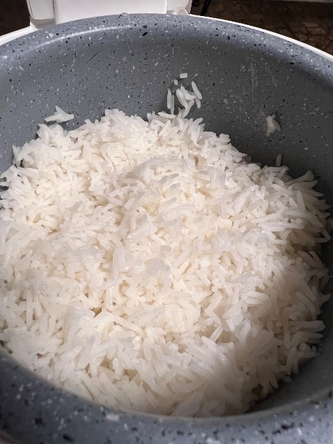 Nồi siêu xinh, nấu cơm ngon :) không để ý nấu bao nhiêu phút