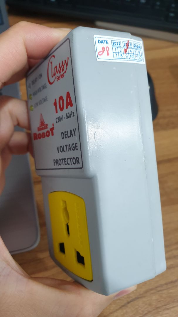 Nghi hàng cũ ............... Nghi hàng cũ ...............