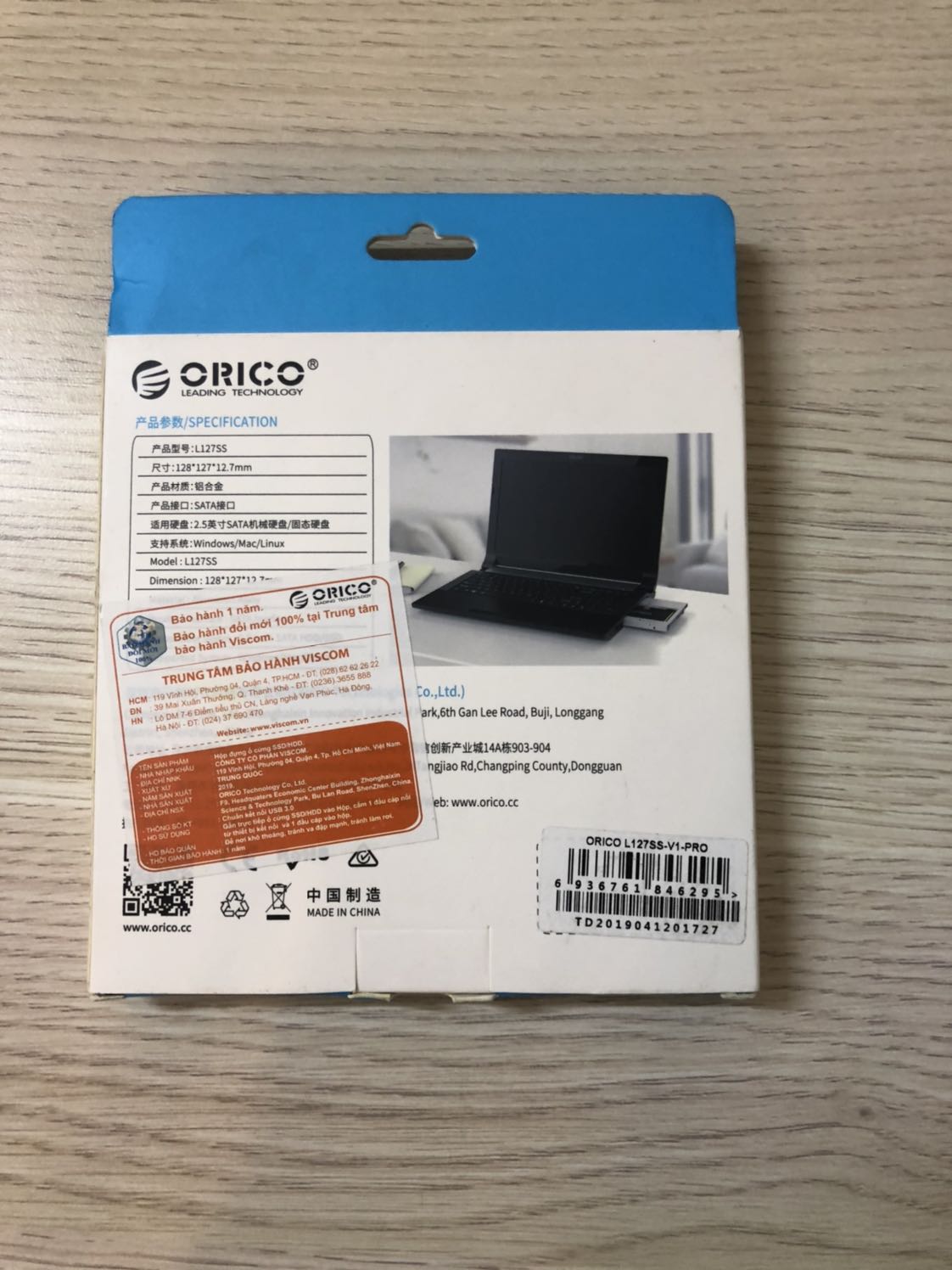 Sản phẩm build chắc, Tiki giao hàng nhanh, tuy nhiên lắp ổ cứng có vẻ không vừa khít và bị cấn nhưng ổ hoạt động ổn. Chỉ có 2 ốc để cố định ổ, ko như mong đợi là 4 ốc. Giá ok.. Sản phẩm build chắc, Tiki giao hàng nhanh, tuy nhiên lắp ổ cứng có vẻ không vừa khít và bị cấn nhưng ổ hoạt động ổn. Chỉ có 2 ốc để cố định ổ, ko như mong đợi là 4 ốc. Giá ok..