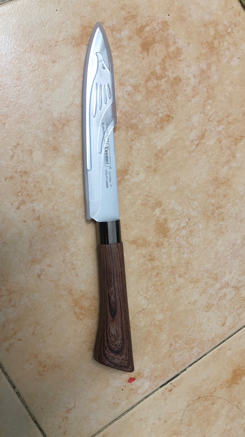 Dao không bén, nhìn hơi thô!