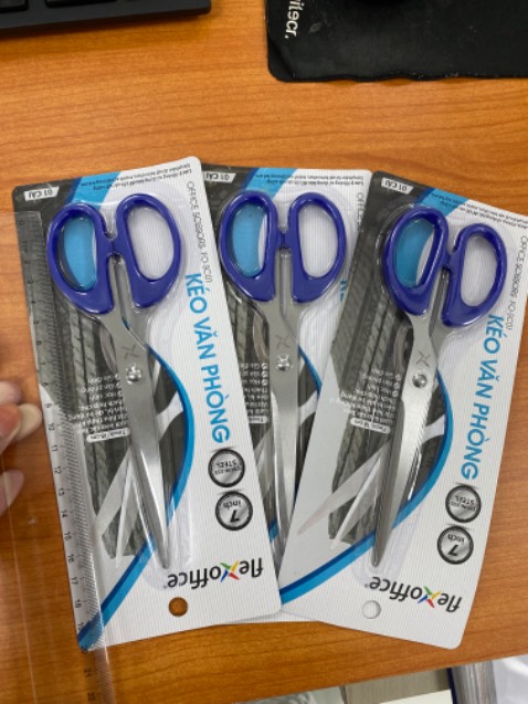 Giấy ok, mua 1 thùng tặng 1 kéo