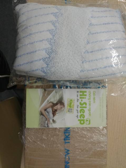 Mình mua gối Hi-Sleep vì có chính sách đổi trả nếu không hài lòng nhưng mà xem ra không cần đổi trả đâu. Mọi người nên kê thêm 1 gối trên đầu như mình sẽ dễ chịu hơn nhiều đó