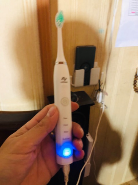 Hợp lý ở mức giá, chải răng có tác dụng ngay trong vòng 1 tuần đầu sử dụng