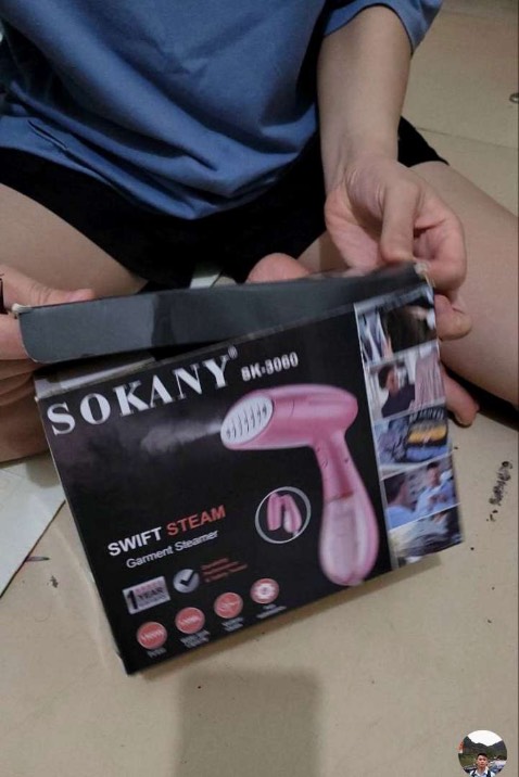 Sản phẩm siêu ây key
Máy mày màu hồng xinh đẹp cực luôn ý :))) Là hơi khá là xịn xò luôn á , Cầm khá chắc tay.  Nói chung là nên mua é :)))