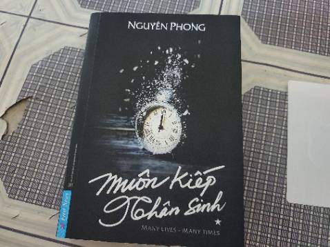 Rất ấn tượng với cách viết phóng tác của Bác Nguyên Phong cách viết lôi cuốn, hấp dẫn người đọc. Cuốn sách rất hay đối với người đọc tìm hiểu về tâm linh nói chung và phật giáo nói riêng, sẽ tiếp tục đồng hành với các tác phẩm tiếp theo của tác giả