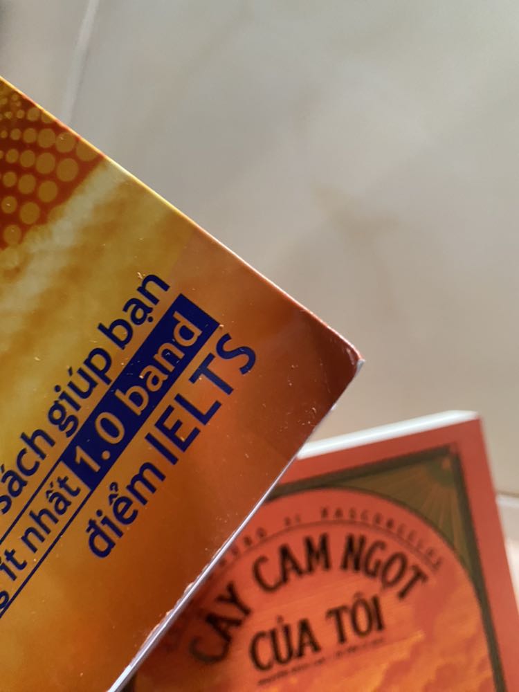 vì háo hức và tin tưởng tiki nên không có video unbox nhưng mà thất vọng quá tr sách giống như đã sử dụng rồi í :((( thất vọng quá huhu k có seal j hết df tùm lum:(((((