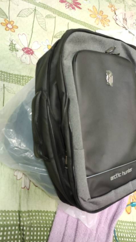 Shop đóng gói sản phẩm đẹp và chắc chắn. Phù hợp túi tiền. Shop phục vụ tốt. Thời gian giao hàng đối với liên tỉnh 3 4 ngày như vậy là ok rồi. Về phần chất lượng, thì phải sử dụng bề lâu bề dài mới biết được như thế nào. Mọi người ủng hộ shop nha!🙂