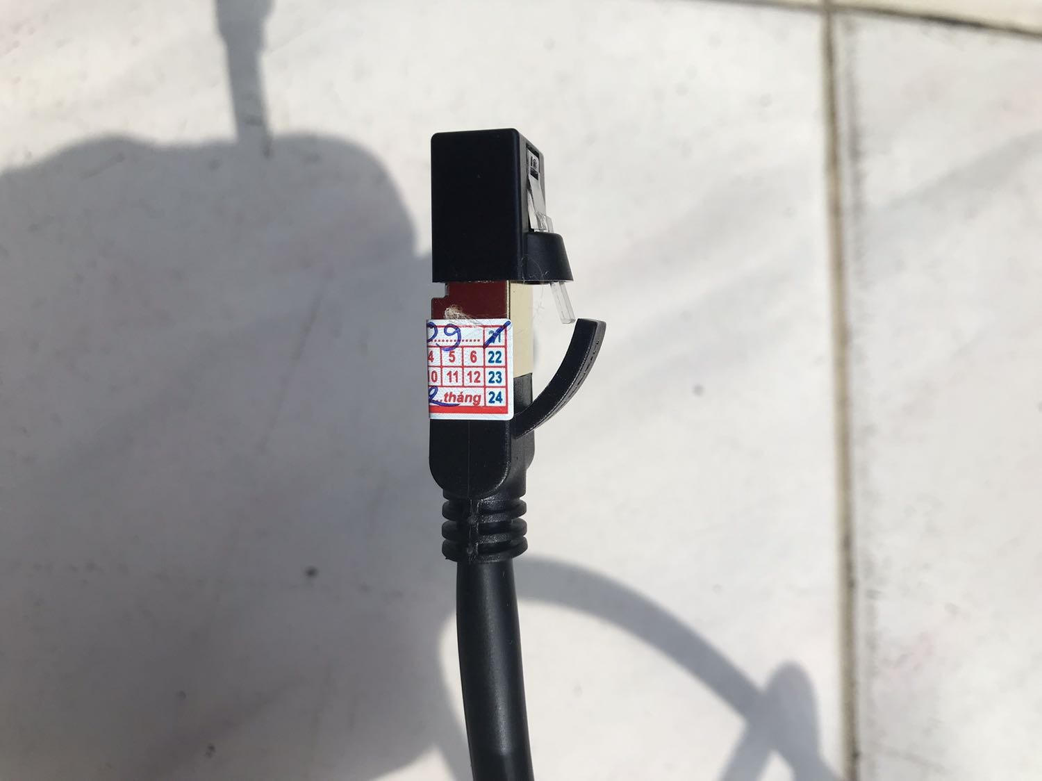 giao hàng đúng hẹn. sản phẩm chuẩn đúng như quả cáo. đã *** chất lượng ok