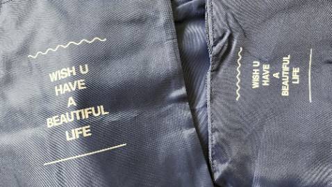 Giao hàng nhanh, đóng gói cẩn thận. Sản phẩm đẹp, nhẹ, gọn và không thấm nước. Nên mua !!!