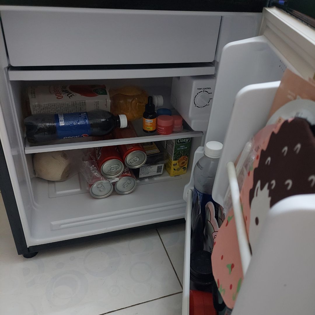 Tủ siêu đẹp, giao siêu nhanh luôn. Tiki tuyệt vời