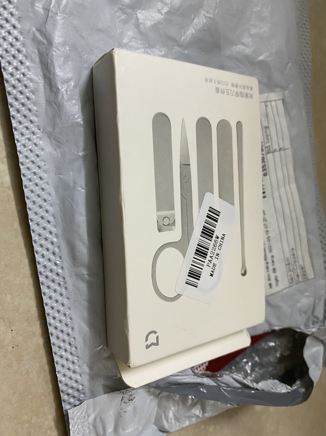 Đóng gói gọn gàng. Sản phẩm nhìn sắc nét, tạo cảm giác chất lượng ổn. Chưa dùng nên chưa vote cao nhất được. Tóm lại là nhìn rất ổn