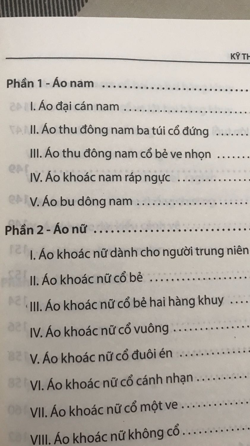 Sách về nhanh, không bị hư hỏng móp méo các cạnh của sách, sách mới tinh k bẩn luôn nhé. Nôj dung chi tiết dễ học cho ng mới bắt đầu