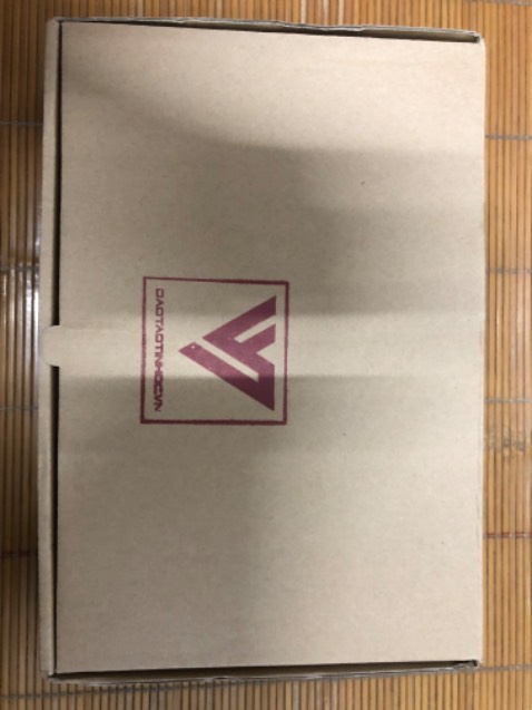 Gói hàng kỹ, đẹp và đầy đủ phụ kiện đi kèm. Mà có tài khoản shop gửi mình chưa đăng nhập được. Có j nhờ shop sớm hỗ trợ giúp mình với ạ.