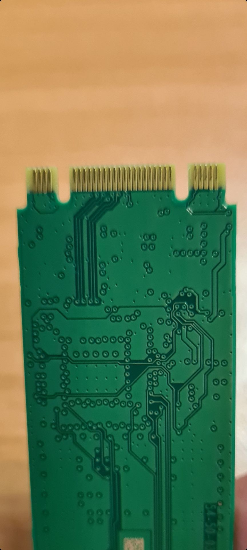 Hàng đã qua sử dụng. Trên chân cắm hằn rõ dấu chân cắm lâu ngày. Tem cũ đã bị cắt, tem gốc bị cắt và dán đè lên bằng tem khác. Hàng đã qua sử dụng. Trên chân cắm hằn rõ dấu chân cắm lâu ngày. Tem cũ đã bị cắt, tem gốc bị cắt và dán đè lên bằng tem khác.