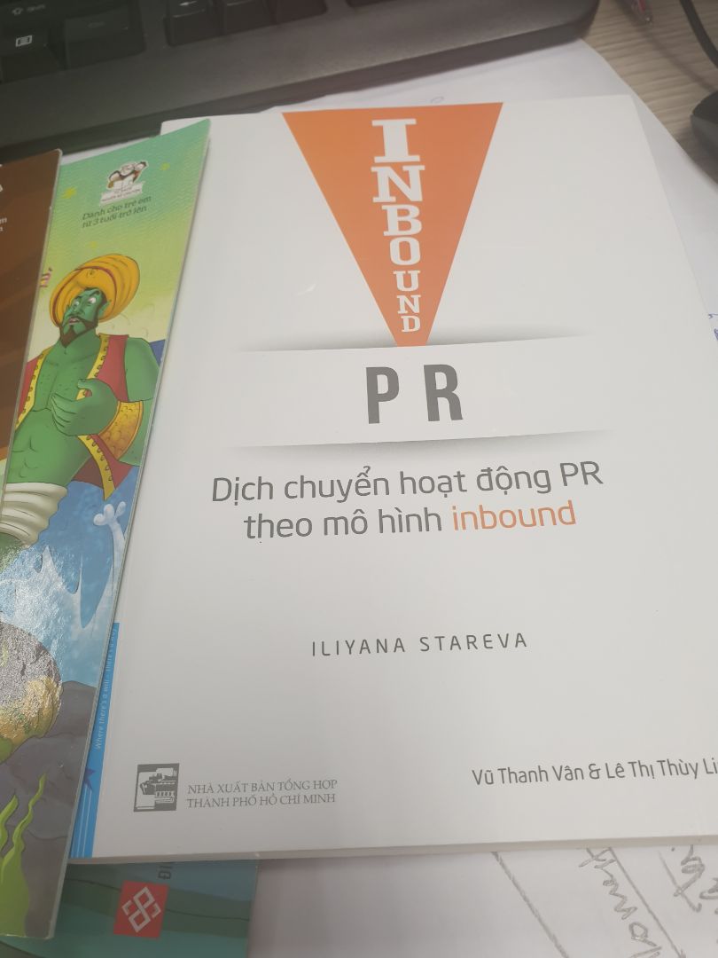 thời gian giao hàng nhanh như 1 cơn gió. sách in đẹp. mình nhận đơn rồi, thấy shop giao thừa 1 cuốn inbound PR. ha ha