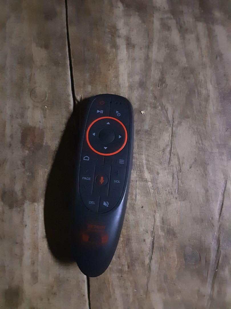 dùng được nhưng cảm ứng k được