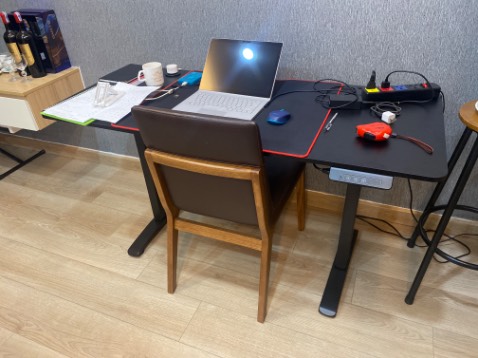 Ưng cái bụng lắm bà con. Ưng cái bụng lắm bà con.