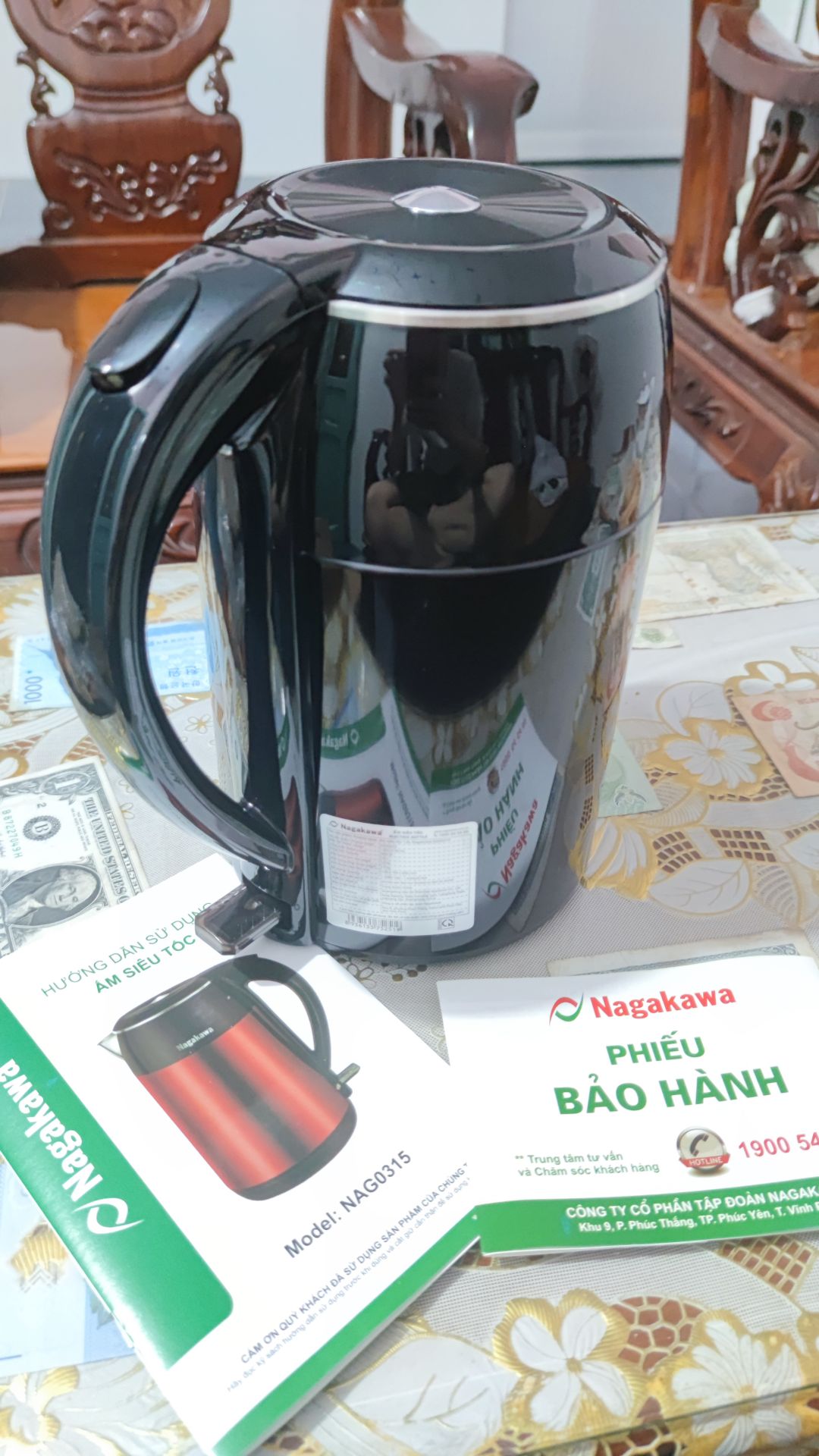 Tiki giao siêu nhanh đặt lúc tối đến trưa mai là có, đống gói cẩn thận, bình tốt, đẹp sử dụng ok, đun nước nhanh sôi và an toàn