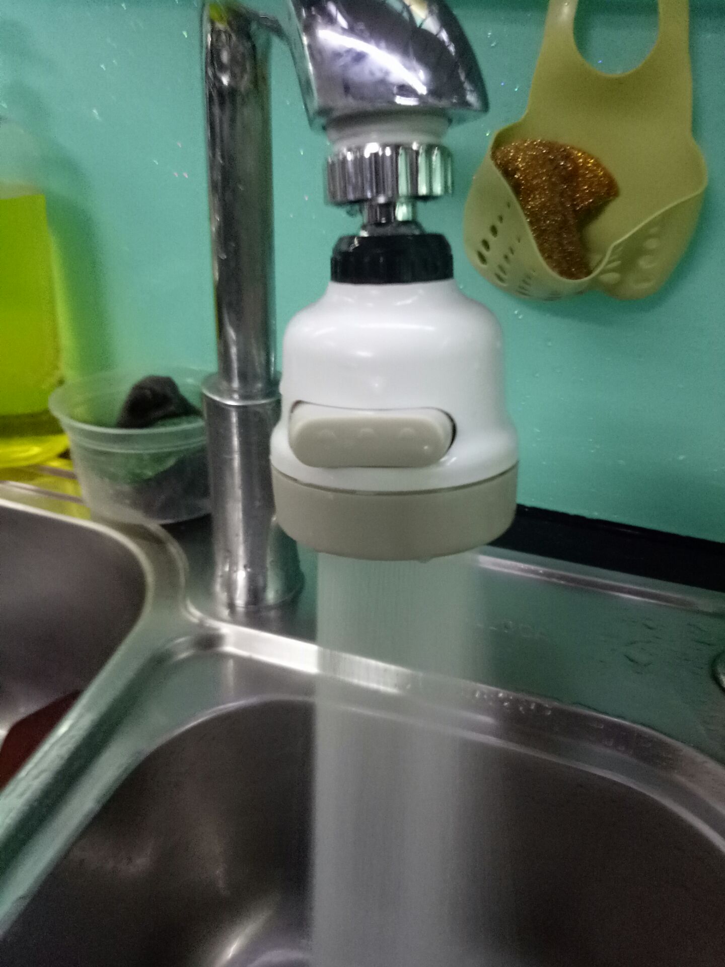 chiều mới nhận hàng xong,  lắp vào vòi nước bồn rửa chén rất vừa vặn, đầy đủ  phụ  kiện,  very good,  hơn cả  mong đợi.