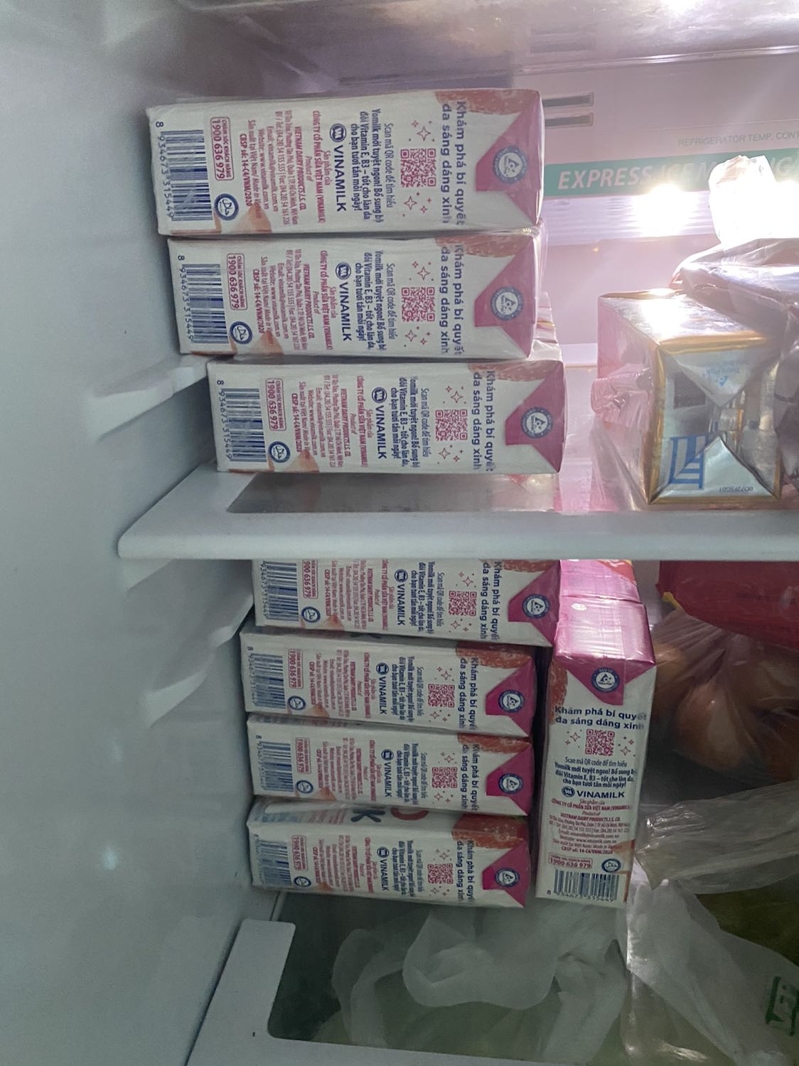 Mua dịch cứ tưởng giáo trễ hẹn, nhưng ko ngờ giao cũng sớm…
Ổn áp cho nhưng ngày phải cách ly theo chỉ thị 16…
Giá cả bình ổn