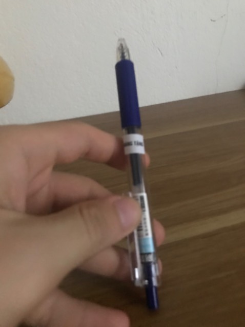 “có vô vàn sự lựa chọn trong hàng triệu cửa hàng mua sắm online, Cảm ơn quý khách đã chọn chúng tôi”!
đó là dòng chữ đầu tiên đọc được khi unbox kiện hàng của shop - cảm thấy shop làm việc rất có tâm  dù chỉ là sản phẩm không có giá trị cao nhưng rõ ràng chất lượng phục vụ của shop rất tốt, đó là cảm nghĩ của tôi khi nhận được hàng!
#cảm ơn cây bút mà shop tặng kèm nhé!!! many thanks