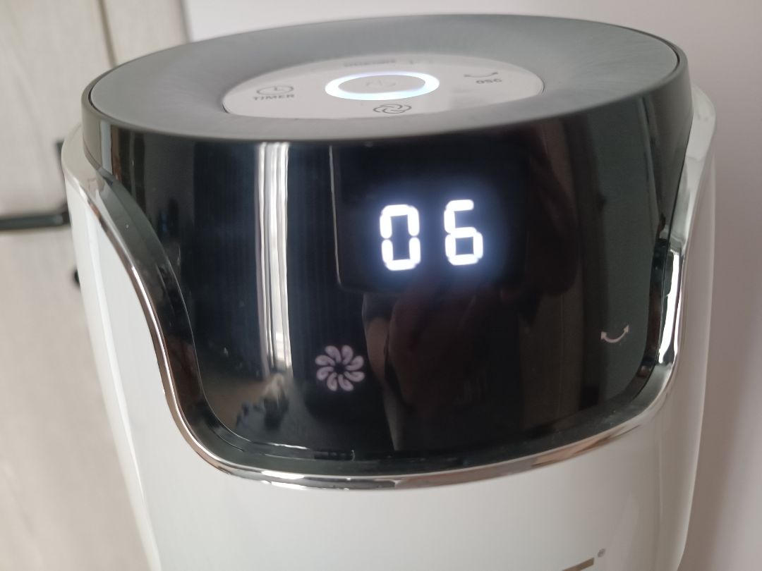 mát rượt, gọn đẹp thanh lịch nhẹ, ko ồn, cảm ứng, luồng gió thổi k phà phà khó chịu, 10/10 á mát rượt, gọn đẹp thanh lịch nhẹ, ko ồn, cảm ứng, luồng gió thổi k phà phà khó chịu, 10/10 á