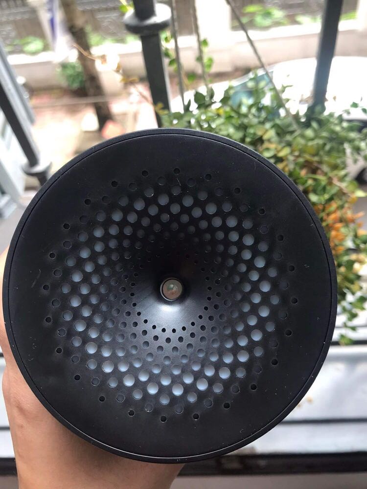 Hàng nhỏ vừa xinh để bàn làm việc, mà mang lên xe ô tô cũng được lun. Hàng hãng chuẩn nên hình thức mẫu mã thì đẹp còn chất lượng để sử dụng mới biết được. Tạm vote cho sốp 5 sao