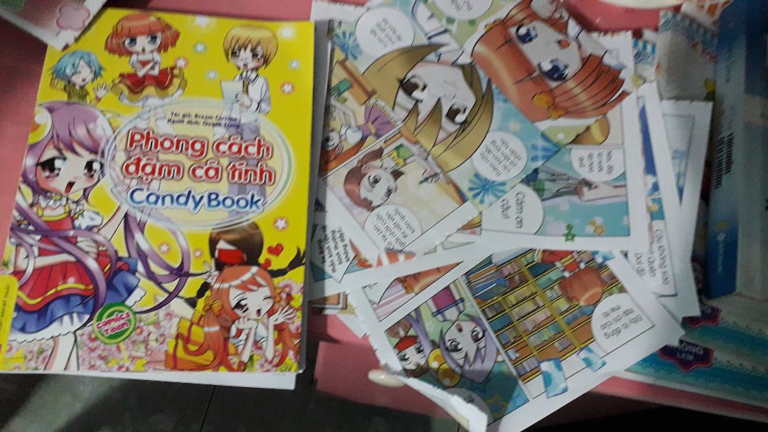 Mua sách mới trên tiki về dở ra đọc mỗi nơi một tờ. Ko chỉ 1 quyển mà mấy quyển rách vậy mình chỉ chụp hình 2 quyển lần này. Còn lần trước cũng rách tả tơi mình ko nói gì.