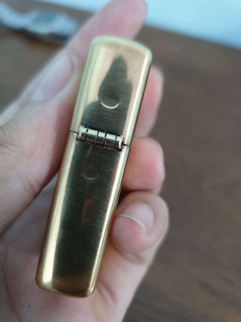 nhìn chung hài lòng, nhưng chử dưới vỏ bị ngược thì phải, ruột và vỏ không cùng nam sản xuất