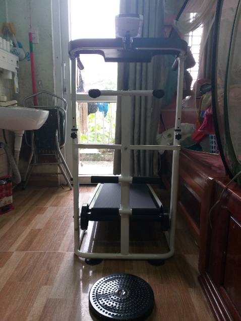Không giống như video quảng cáo, thiếu phụ kiện dây kéo như hình. Nói chung tiền nào của nấy Không giống như video quảng cáo, thiếu phụ kiện dây kéo như hình. Nói chung tiền nào của nấy