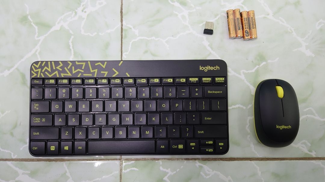 Bàn phím nhạy nhưng chuột thì không.