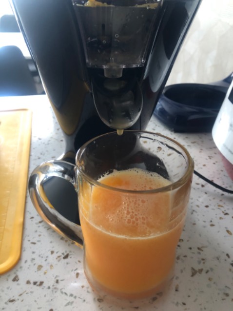 Máy sài êm, vắt sạch nước và lọc hạt và sơ rất kỹ! Cho vote 9đ