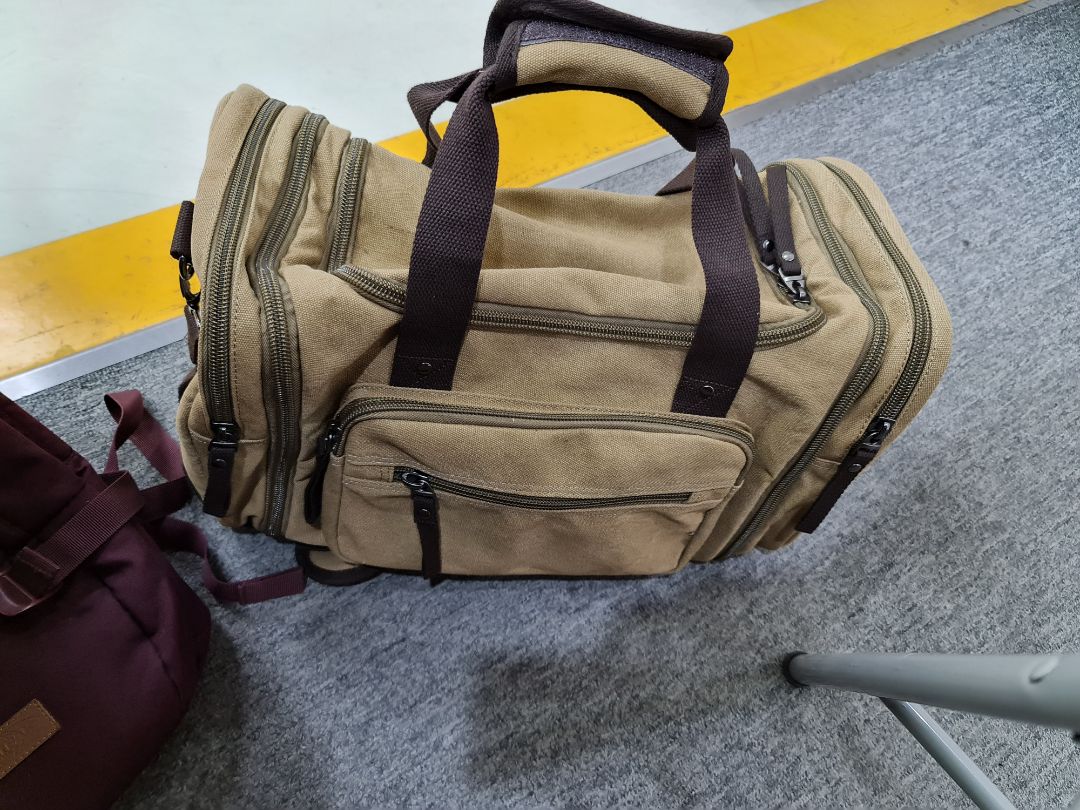 hàng giống quảng cáo, vải dày, khóa kéo ok