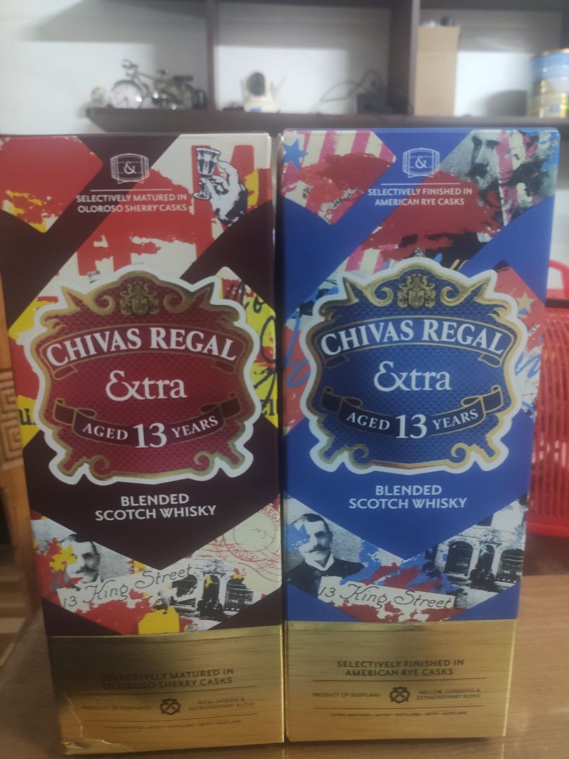 Đóng gói cẩn thận, hộp rượu không bị móp. Rượu thì chưa uống nhưng dòng 13 này nhìn đẹp, thích hợp cho ai muốn mua làm quà biếu.