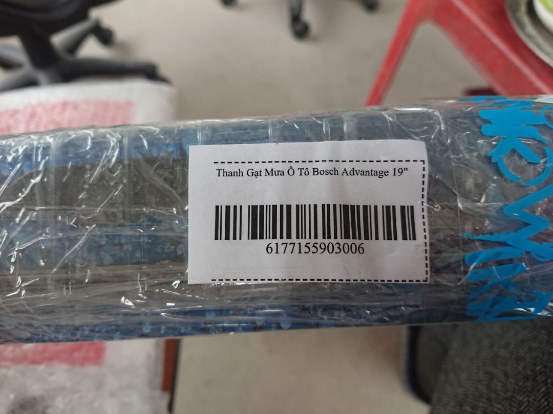 Hàng chính hãng Bosch nên chất lượng rất tốt, gạt êm và sạch nước