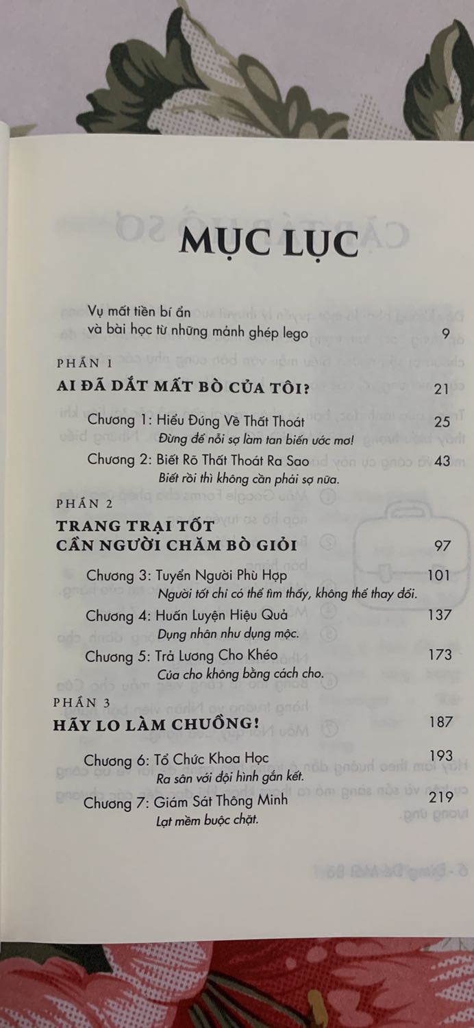 Cuốn sách chứa đựng đầy đủ kiến thức từ cơ bản đến nâng cao cho những ai chuẩn bị khởi nghiệp bán lẻ. Những kiến thức được tác giả và team của mình đúc kết tinh gọn trong 260 trang sách, rất chi tiết và dễ hiểu. 
Kiến thức rất bổ ích, rất trân trọng sự đóng góp & k ngần ngại chia sẻ của tác giả