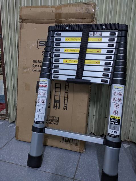 Thang gọn nhẹ, chất nhôm tốt