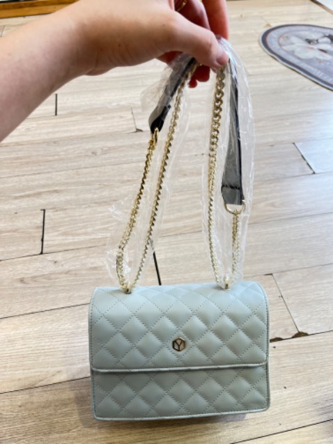 Hàng đẹp đóng gõi kĩ giao hàng nhanh màu đẹp lắm nha shop ơii thích qá chừng sẽ ủng hộ dài dài nhé 🥰
