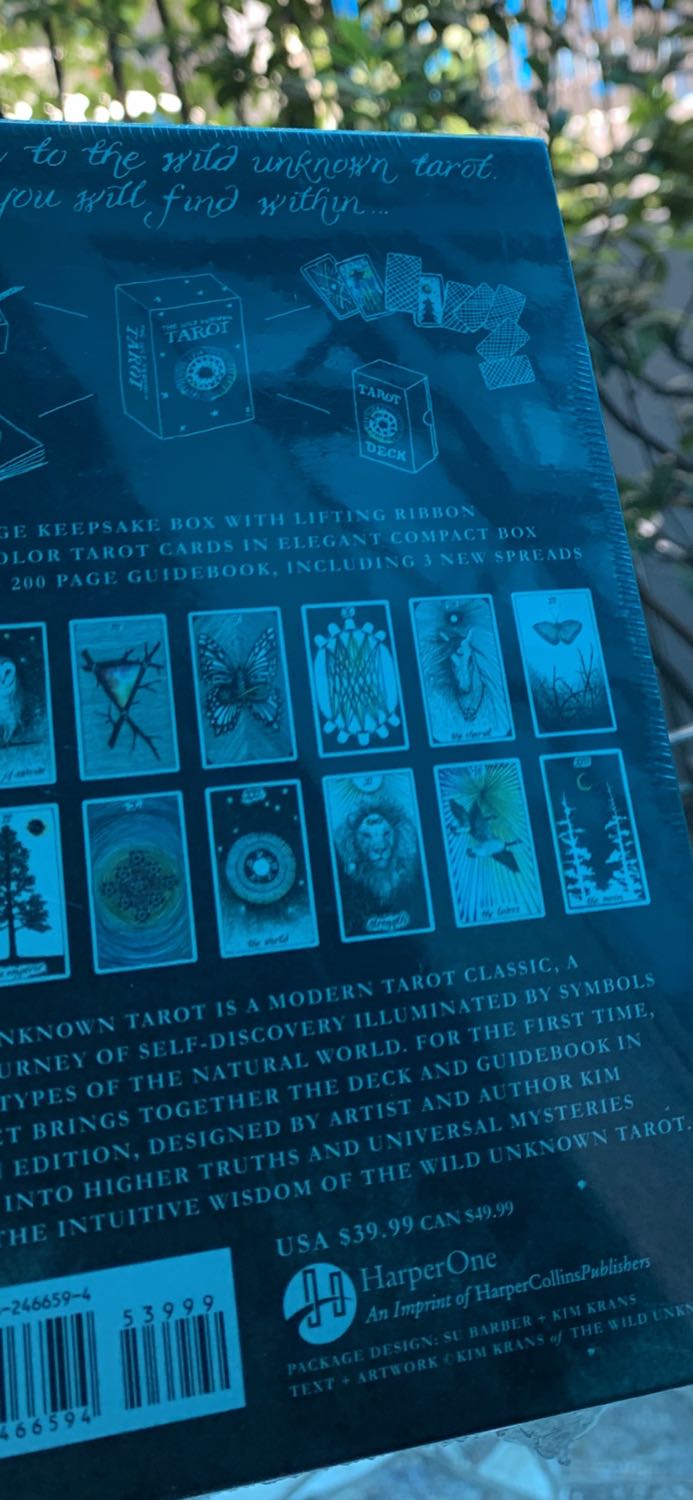 Hi vọng Fahasa sẽ nhập thêm nhiều tarot với giá tốt như thế này, hàng chính hãng và tốt, cả nhà có thể yên tâm,