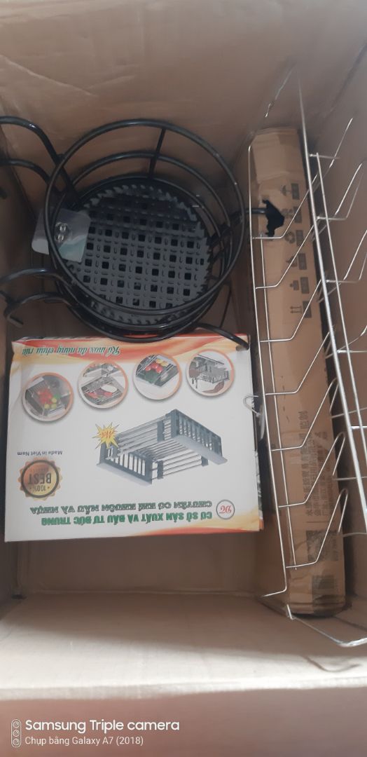 giao hàng hơi lâu chắc do dịch, do đặt hàng nhiều nên chụp hình chung chung, nhưng chắc là đầy đủ sản phẩm,shiper nhiệt tình, tặng shop 5 sao