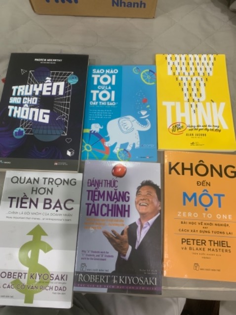 Sách đã đưa vào giỏ hàng từ lâu vì độ uy tín tác giả, nay săn sale nên mua luôn nhiều cuốn ạ
Tiki giao hàng tận tâm ♥️♥️♥️