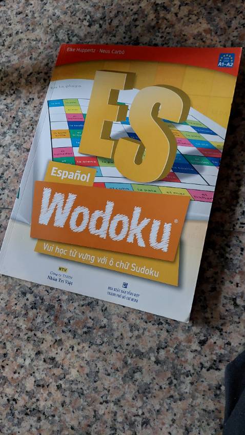 Sách dễ hiểu, in ấn đẹp, nhẹ. Từ vựng tiếng TBN cơ bản